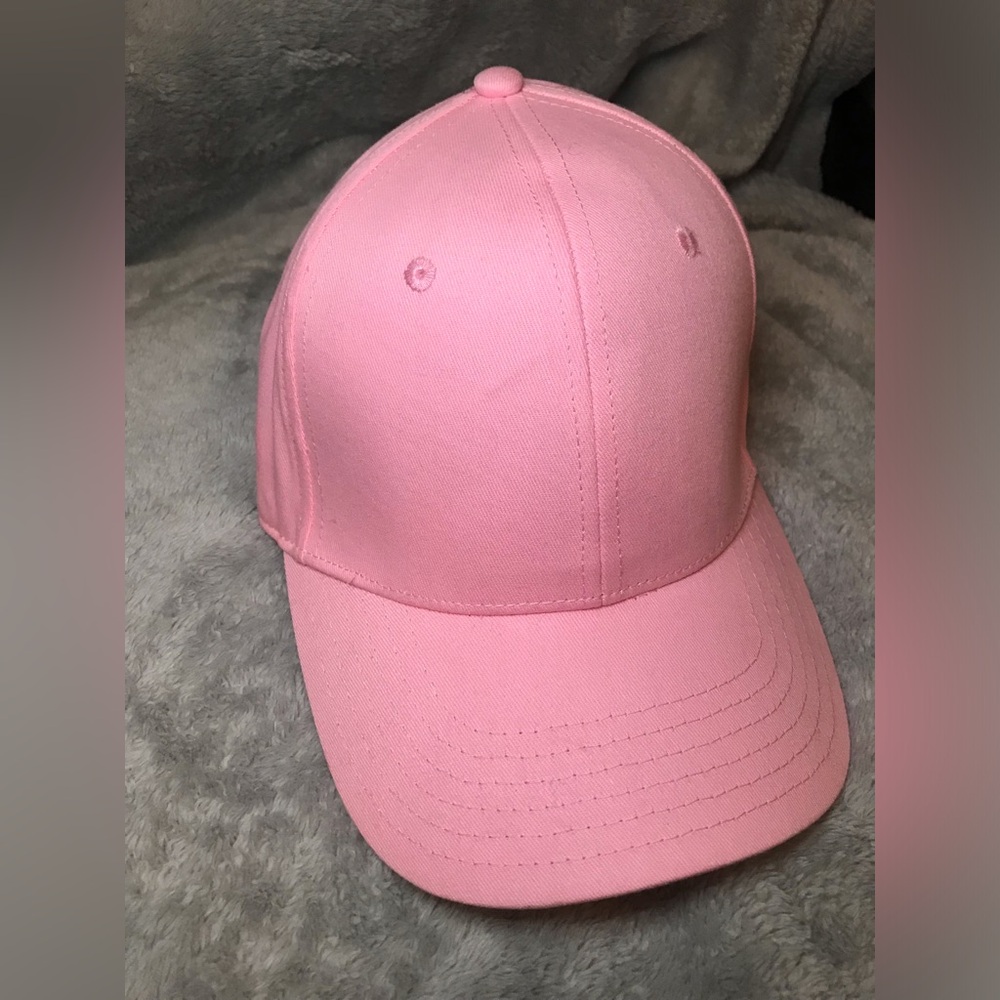 Pink baseball hat with adjustable strap - Picture 4 of 4